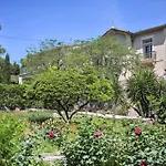 D'hotes - - Des Roses Nîmes