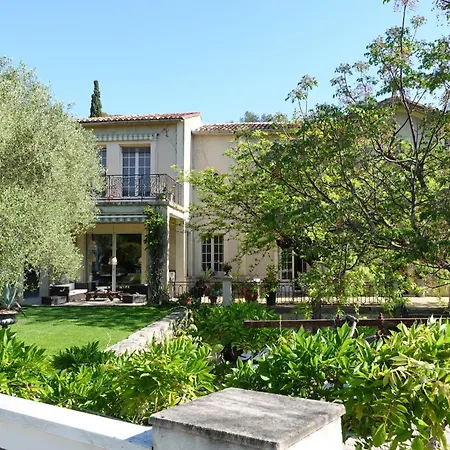 D'hotes - - Des Roses B&B