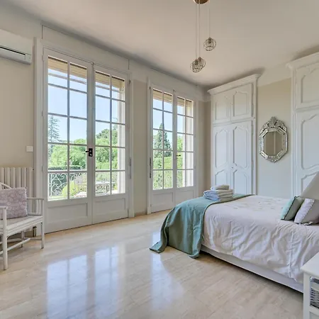 D'hotes - - Des Roses Nimes