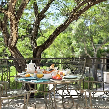 D'hotes - - Des Roses Bed and breakfast