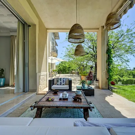 Bed and breakfast D'hotes - - Des Roses 3*