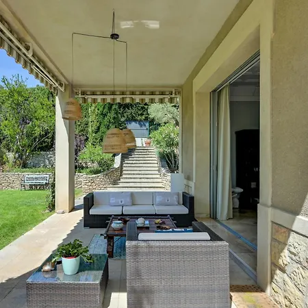 D'hotes - - Des Roses