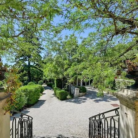 D'hotes - - Des Roses