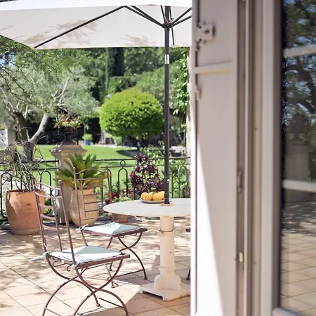 D'hotes - - Des Roses Nimes