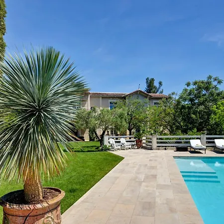 Bed and breakfast D'hotes - - Des Roses Nimes