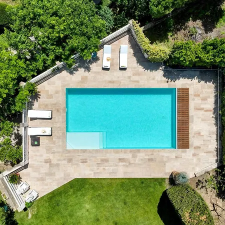 D'hotes - - Des Roses Frühstückspension Nîmes