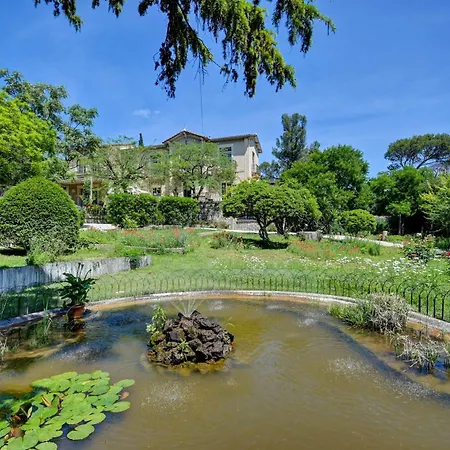 D'hotes - - Des Roses Bed and breakfast