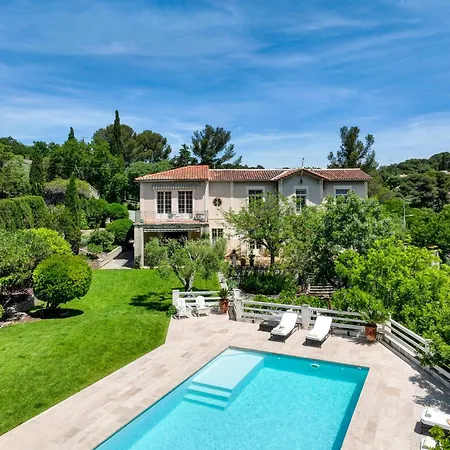 D'hotes - - Des Roses 3*