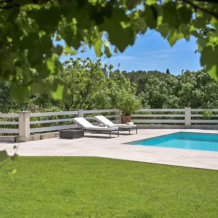 Bed and breakfast D'hotes - - Des Roses 3*