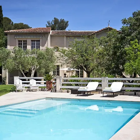 D'hotes - - Des Roses Nimes