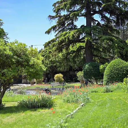 D'hotes - - Des Roses Bed and breakfast