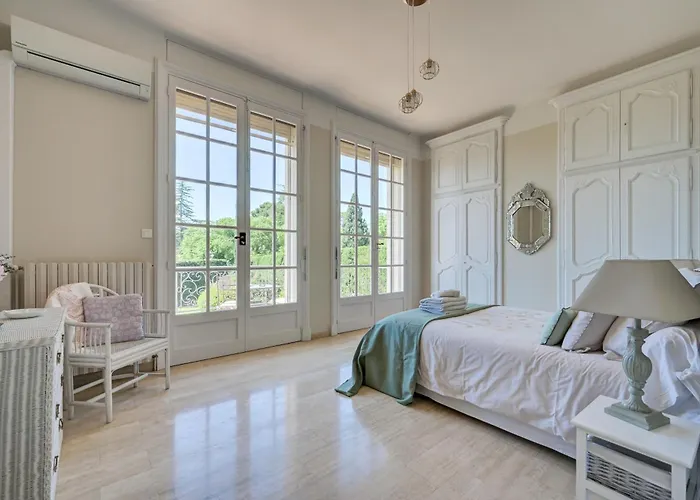 D'hôtes - - Des Roses Nîmes