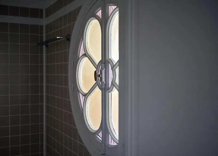 D'hôtes - - Des Roses Alojamento de Acomodação e Pequeno-almoço